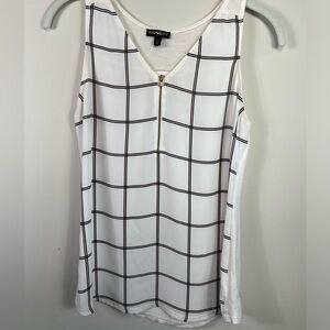 Express Sleeveless tank with functional zipper detail, extra small, white check
